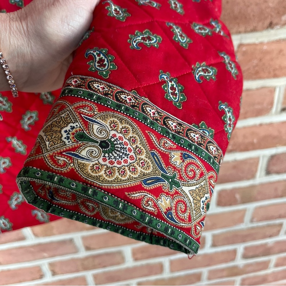Red Vera Bradley button down jacket excellent condition. Size medium - Picture 4 of 11